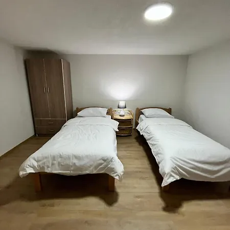 Zlatan Apartment *