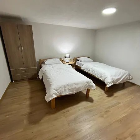 Zlatan Apartment *