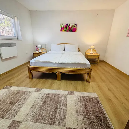 Zlatan Apartamento